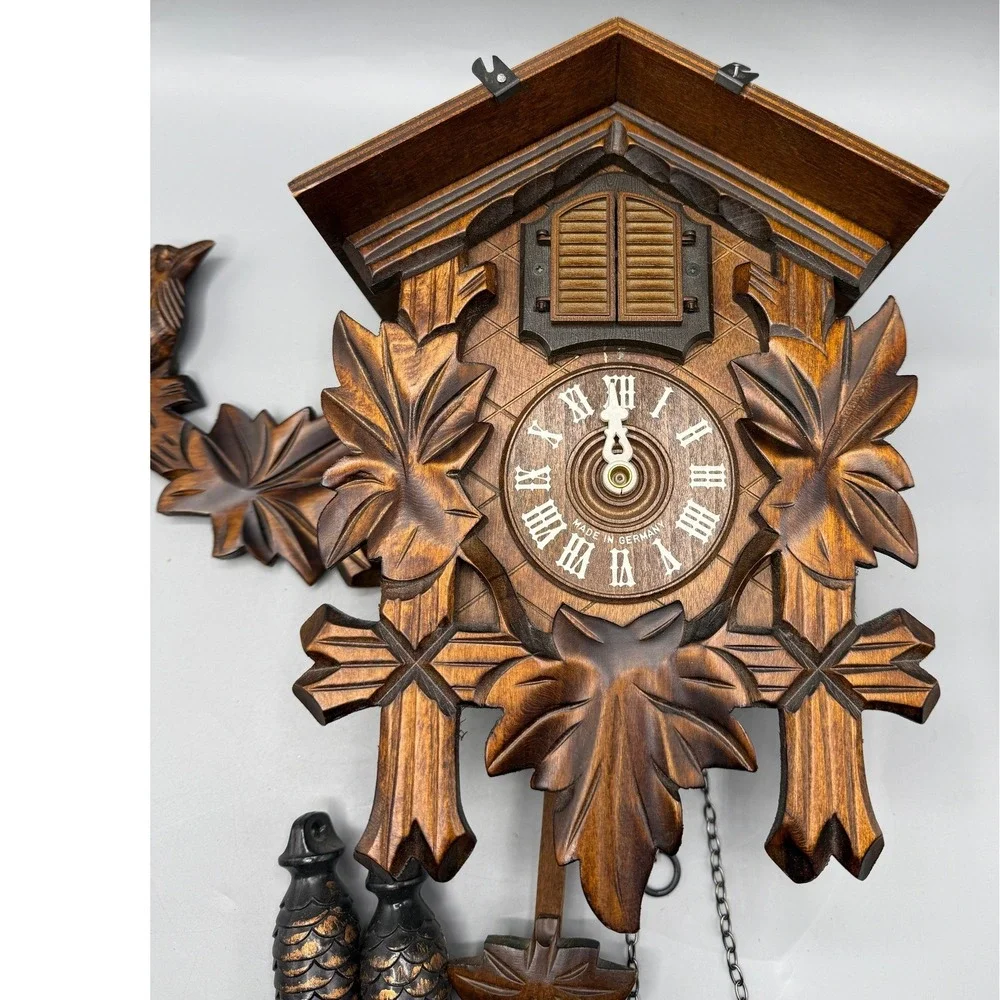 Vtg Black Forest German Wood Cuckoo Clock Carved Leaves Bird Parts Repair Only